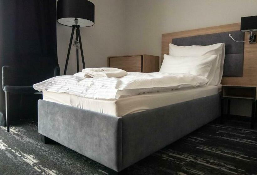 Номер Стандарт Индивидуальный, Nowe Millenium