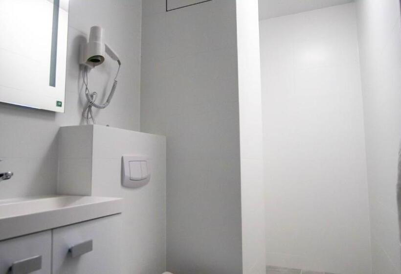 Четырехместный Номер Стандарт, Nowe Millenium