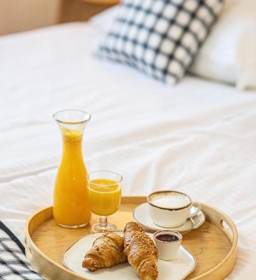 اتاق استاندارد, Sajmino Family House