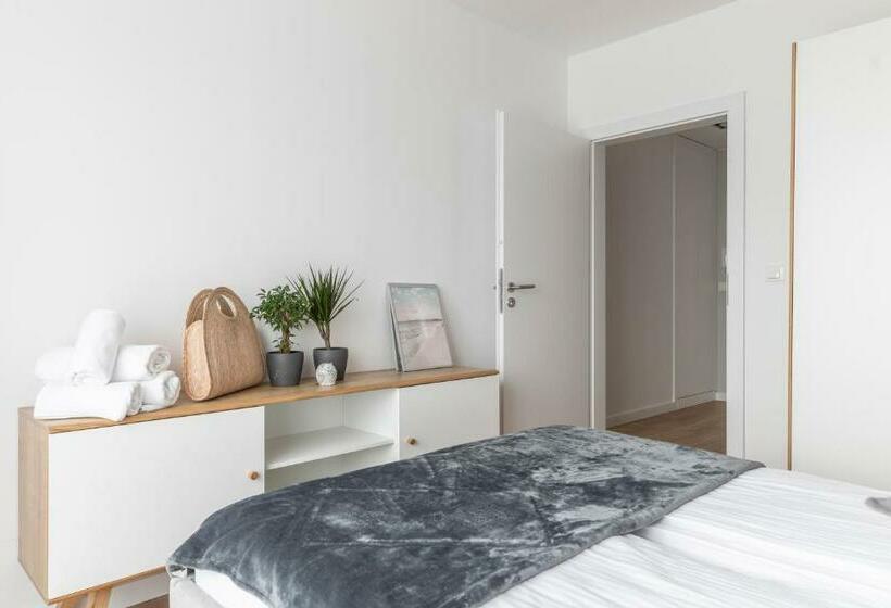 דירת חדר בקומת קרקע, Kamienica Parkowa