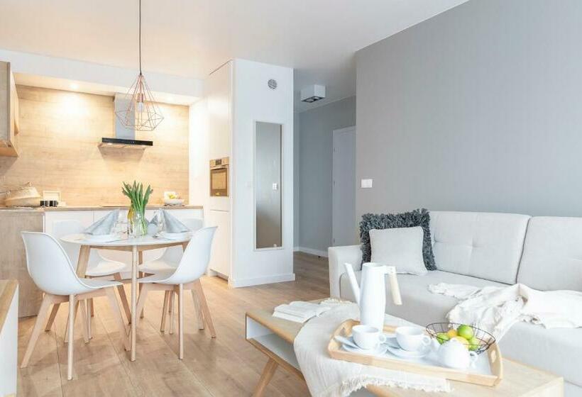 דירת חדר בקומת קרקע, Kamienica Parkowa