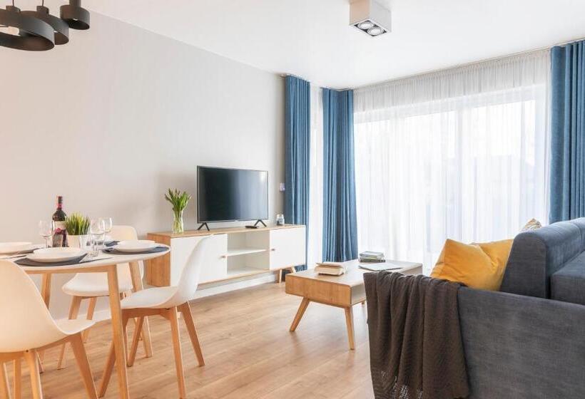 דירת חדר בקומת קרקע, Kamienica Parkowa