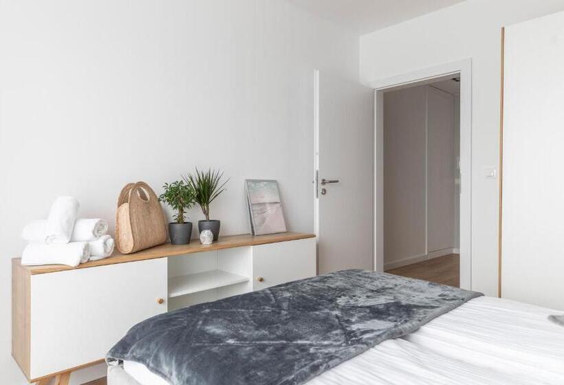 דירה בת חדר שינה 1 עם מרפסת, Kamienica Parkowa