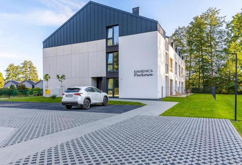 דירה בת חדר שינה 1 עם מרפסת, Kamienica Parkowa