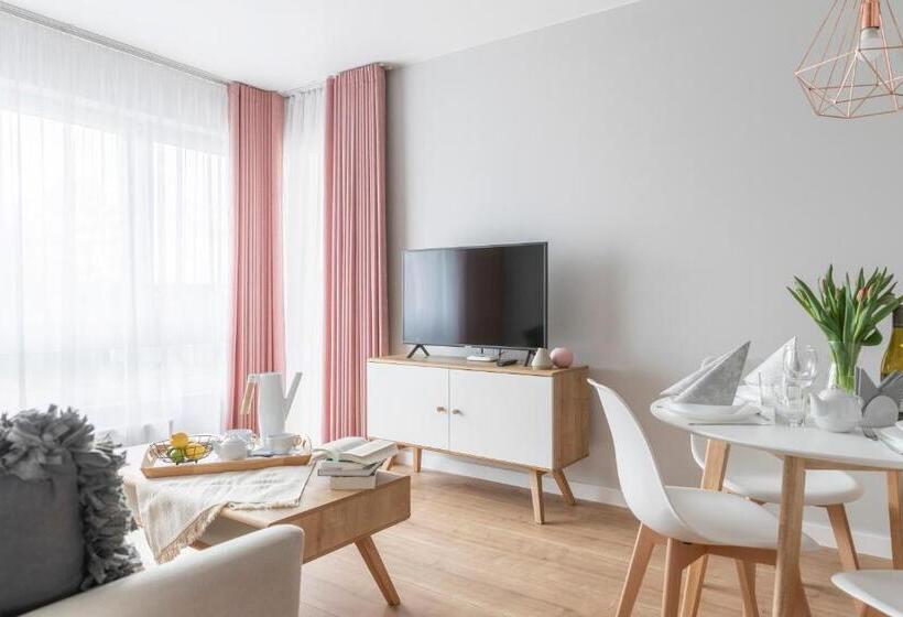 דירת חדר בקומת קרקע, Kamienica Parkowa