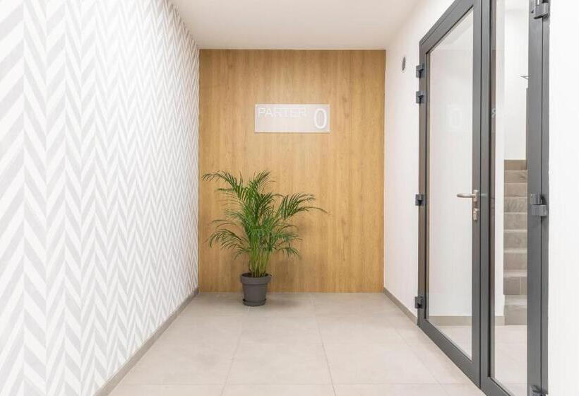 דירת חדר בקומת קרקע, Kamienica Parkowa