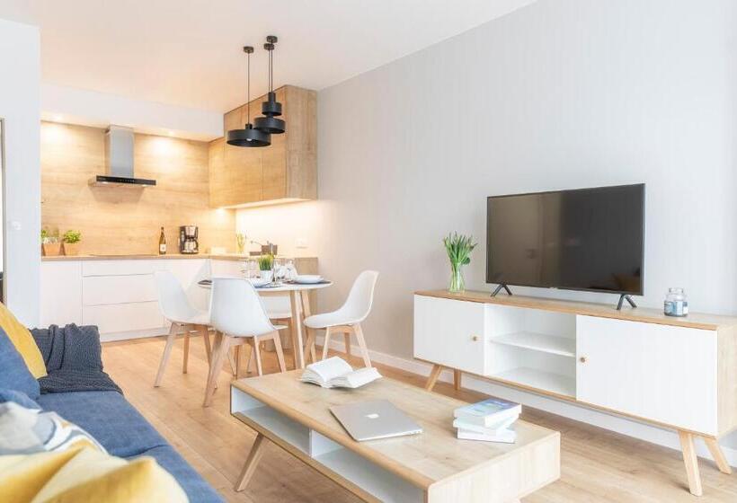 דירת חדר בקומת קרקע, Kamienica Parkowa