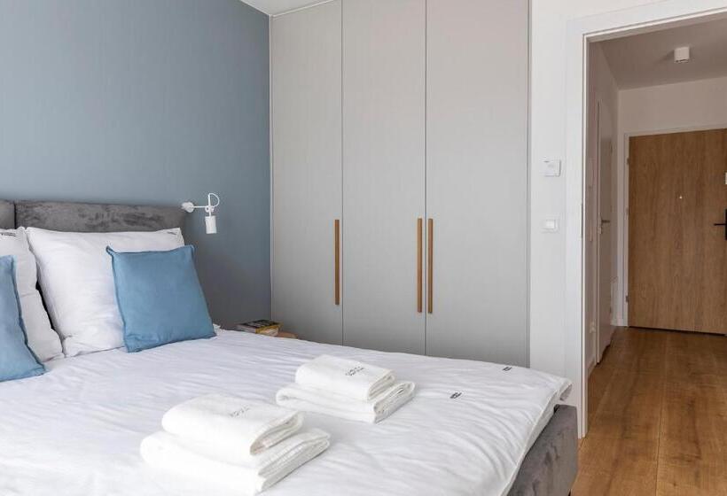 דירה בת חדר שינה 1 עם מרפסת, Kamienica Parkowa