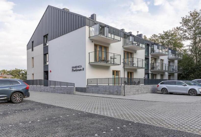 דירת שני חדרים, Kamienica Parkowa