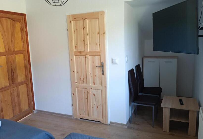 标准间, Noclegi Pod Lasem