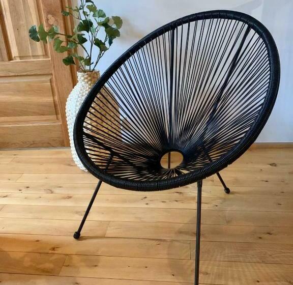 סטודיו משפחתי, Zajazd Hubert