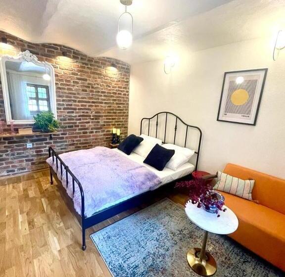 סוויטה, Zajazd Hubert