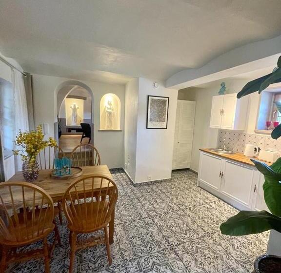 סוויטה, Zajazd Hubert