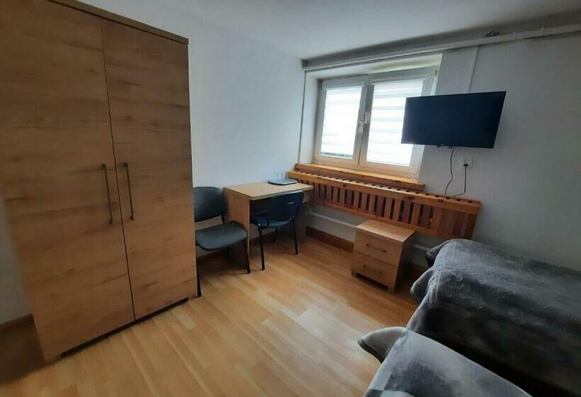 חדר סטנדרט לשלושה, Pensjonat Kaprys