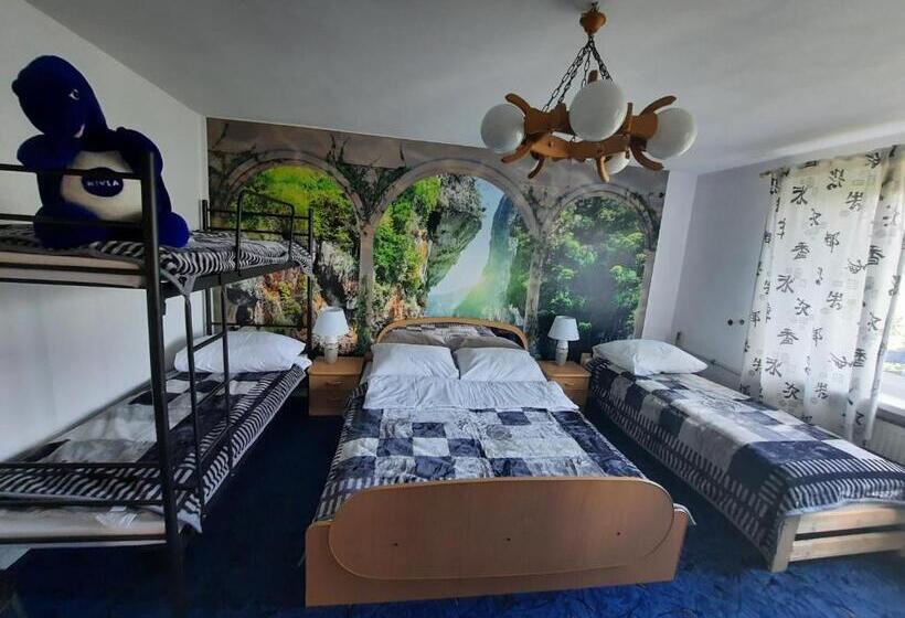 חדר משפחתי, Pensjonat Kaprys