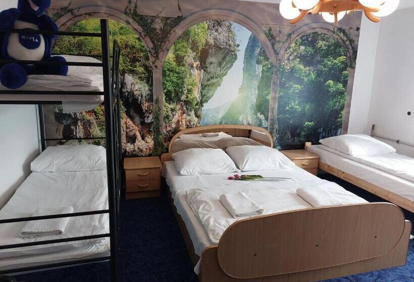 חדר משפחתי, Pensjonat Kaprys