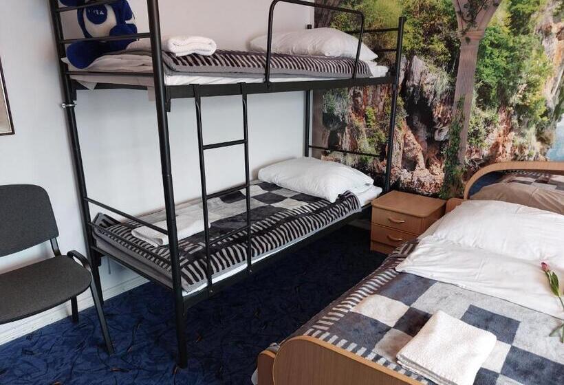 חדר משפחתי, Pensjonat Kaprys