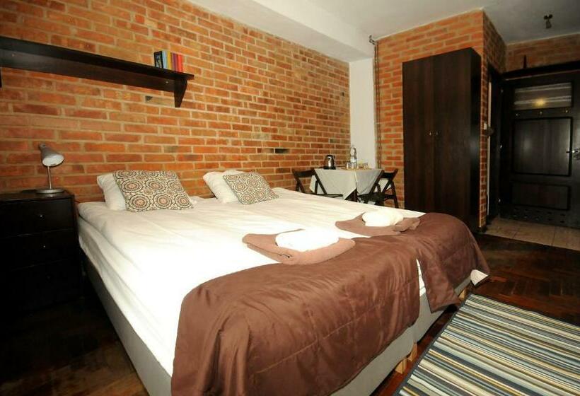 חדר קלאסי, Centrum Turystyki Niekonwencjonalnej