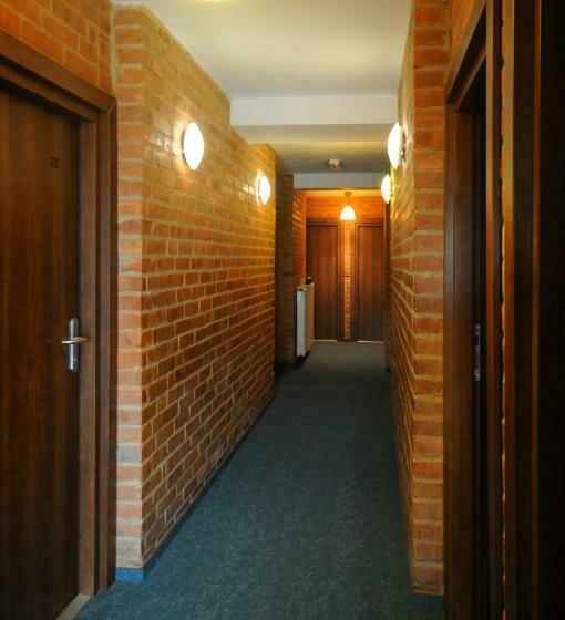 חדר קלאסי, Centrum Turystyki Niekonwencjonalnej