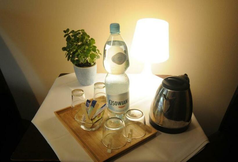 חדר סטנדרט, Centrum Turystyki Niekonwencjonalnej