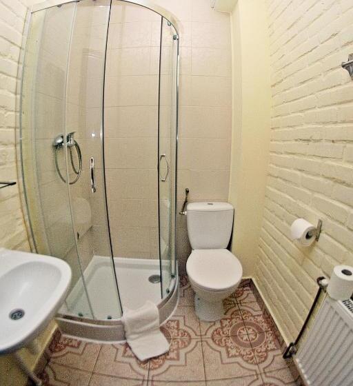 חדר סטנדרט לשלושה, Centrum Turystyki Niekonwencjonalnej