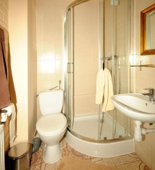 סטודיו משפחתי, Centrum Turystyki Niekonwencjonalnej