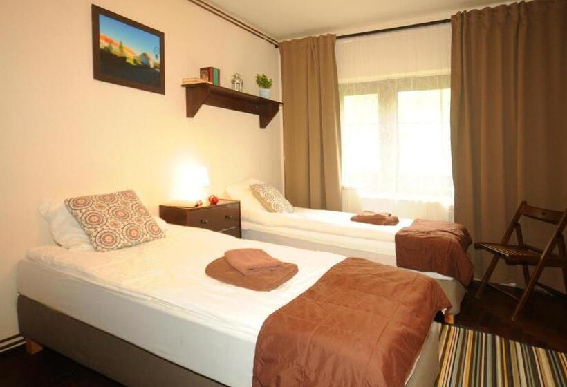 חדר סטנדרט, Centrum Turystyki Niekonwencjonalnej