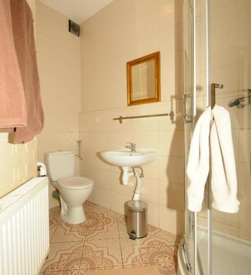 חדר סטנדרט, Centrum Turystyki Niekonwencjonalnej