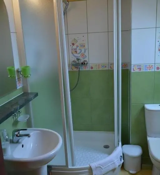 Standard Neljän Hengen Huone, Majątek Giże Marczak