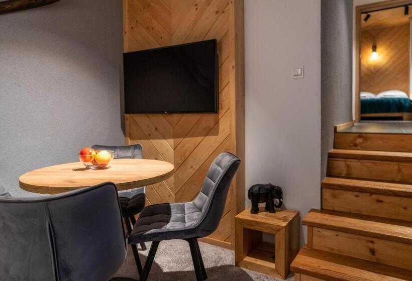 Huoneisto 1 Makuuhuone Terassi, Tatrzańska Miejscówka   Apartamenty Centrum