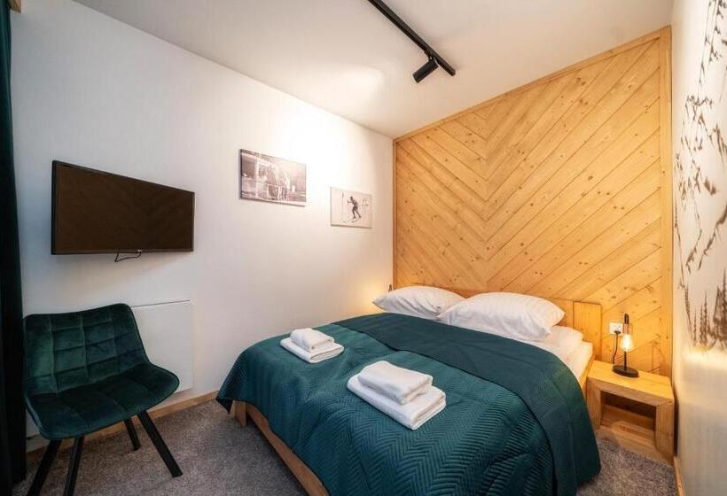 Huoneisto 1 Makuuhuone Parveke, Tatrzańska Miejscówka   Apartamenty Centrum