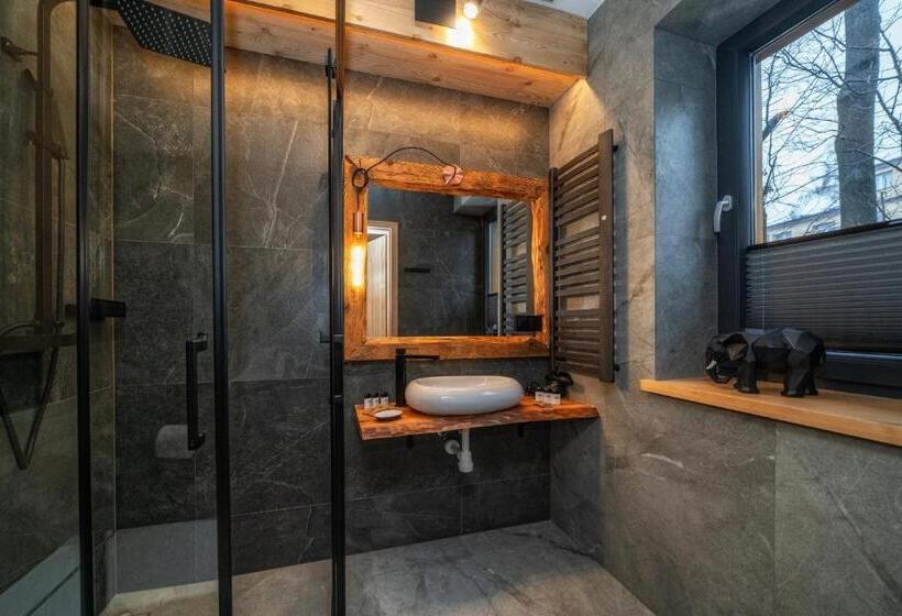 Huoneisto 1 Makuuhuone Parveke, Tatrzańska Miejscówka   Apartamenty Centrum