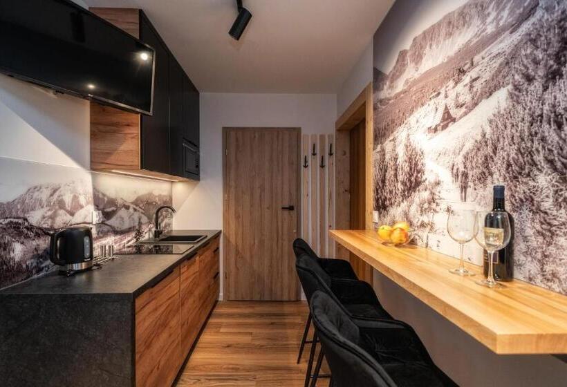 Huoneisto 1 Makuuhuone, Tatrzańska Miejscówka   Apartamenty Centrum