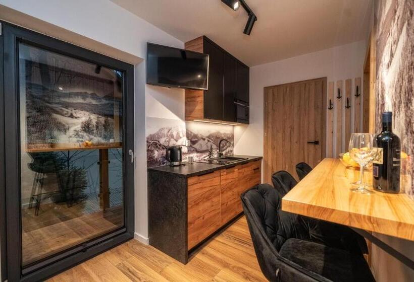 Huoneisto 1 Makuuhuone, Tatrzańska Miejscówka   Apartamenty Centrum