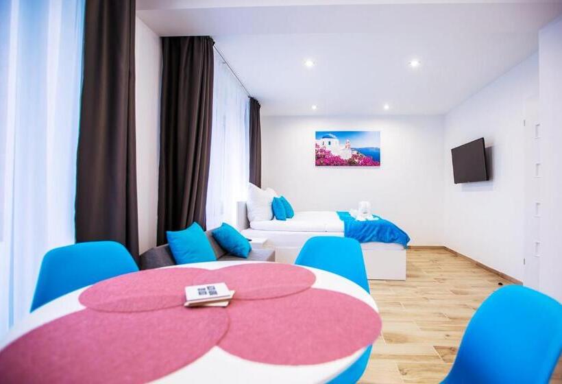 Студия Стандарт, Adonis Apartments