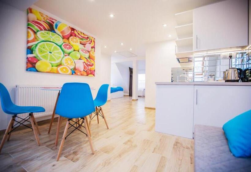 Семейное Студио, Adonis Apartments