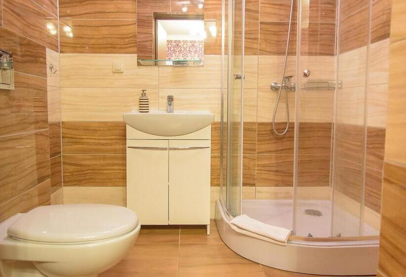 اتاق استاندارد, Ik Wulpink Majdy Olsztyn