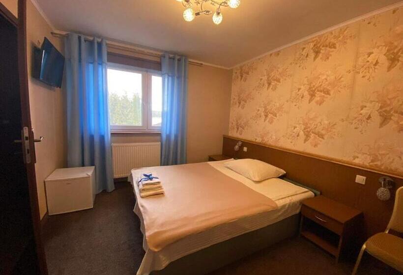 اتاق استاندارد, Ik Wulpink Majdy Olsztyn