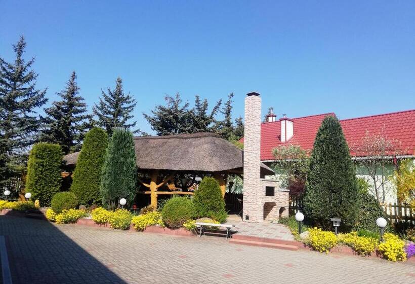 スタンダード4人部屋, Noclegi I Restauracja Gracja