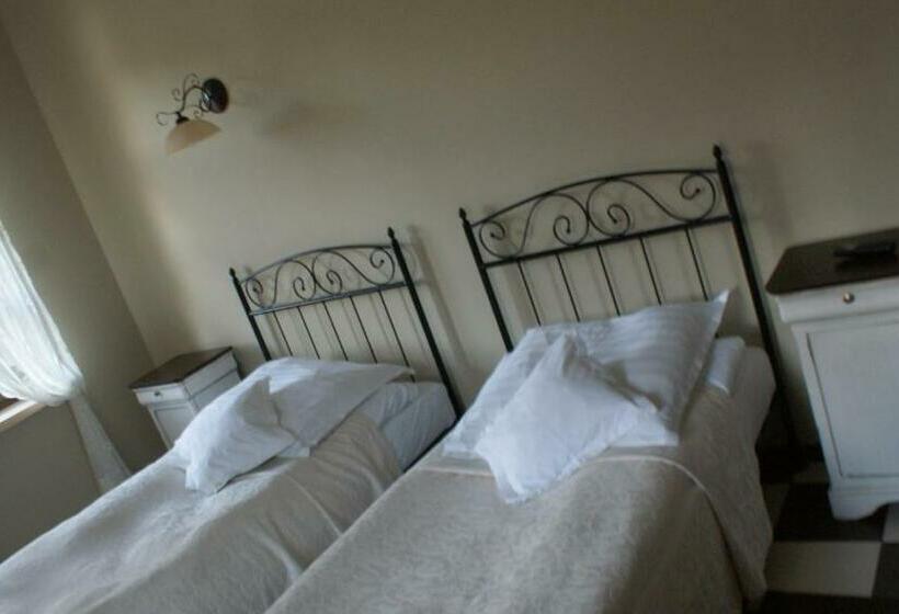 Номер Стандарт Трехместный, Woda Na Młyn Gościniec Dla Przyjaciół 2 Sp Z Oo