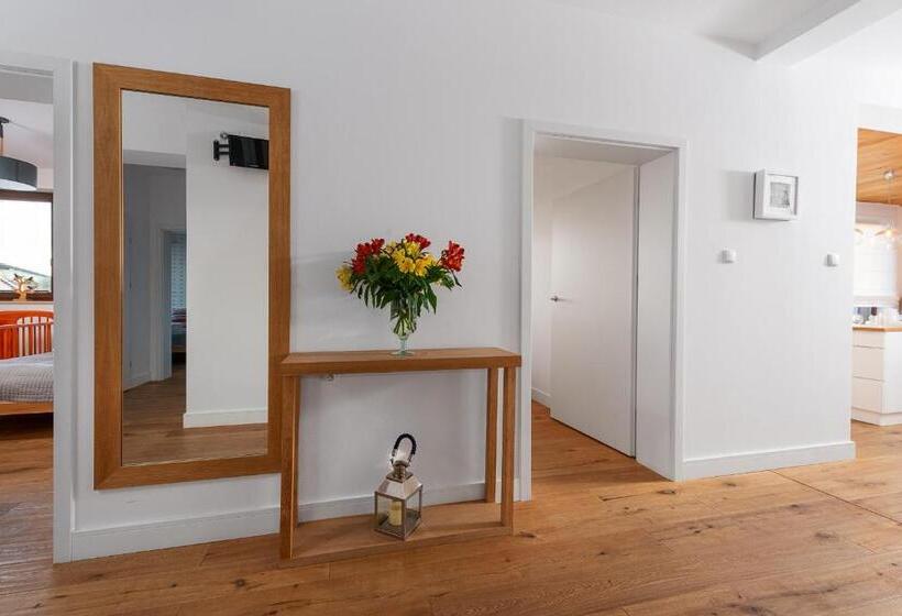 شقة 3 غرف, Apartamenty Paliki