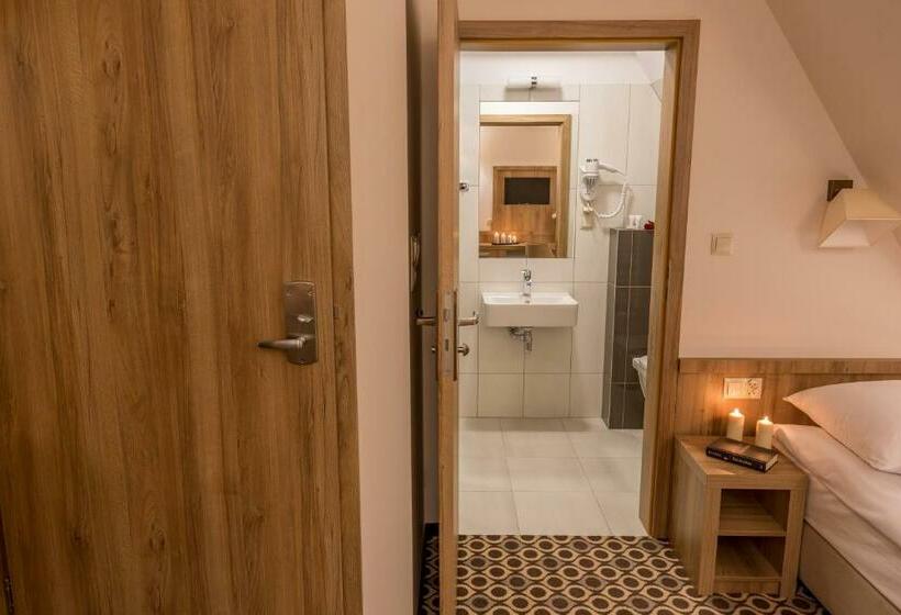 バルコニー付きスタンダードルーム, Borowy Dwór  Biznes, Spa & Fun