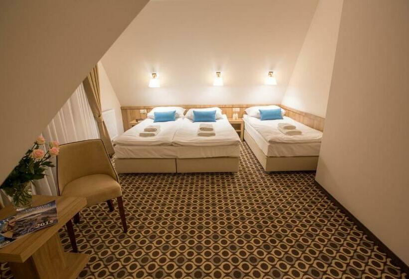 バルコニー付きスタンダードトリプルルーム, Borowy Dwór  Biznes, Spa & Fun