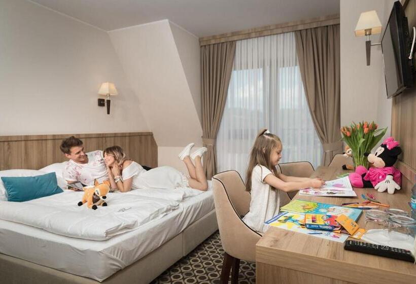 バルコニー付きスタンダードトリプルルーム, Borowy Dwór  Biznes, Spa & Fun