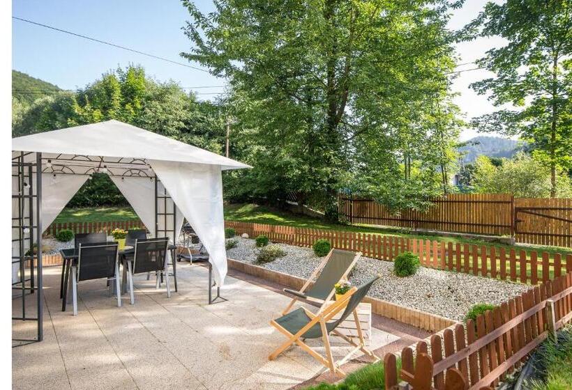 آپارتمان 1 خوابه, Willa Jak U Babci