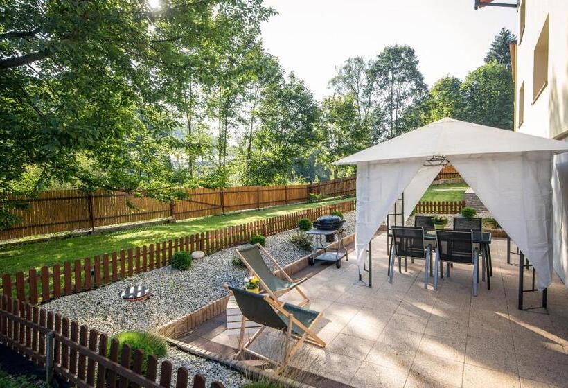 آپارتمان 1 خوابه, Willa Jak U Babci