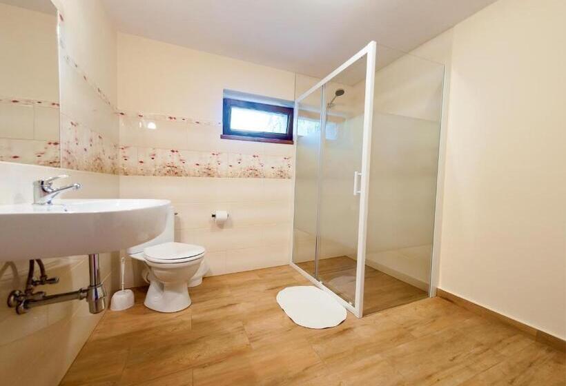 آپارتمان 1 خوابه, Willa Jak U Babci