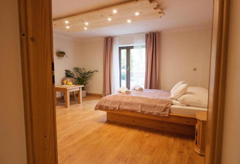 آپارتمان 1 خوابه, Willa Jak U Babci