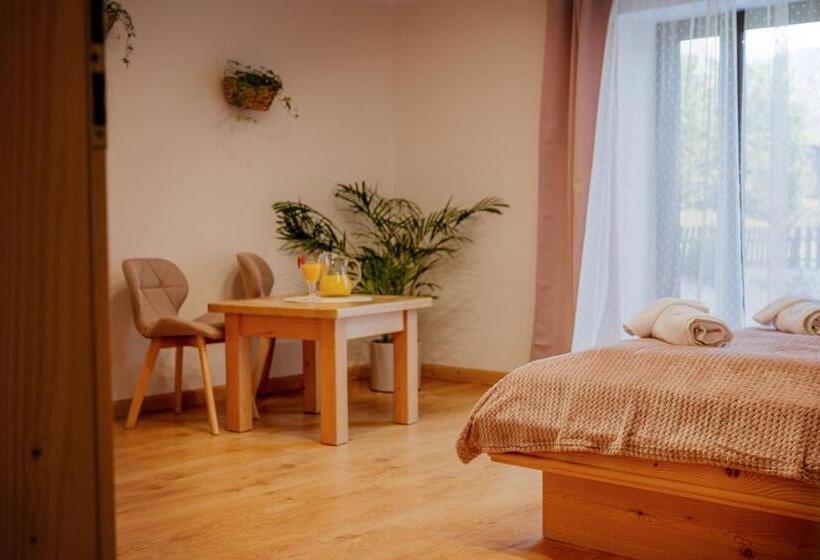 آپارتمان 1 خوابه, Willa Jak U Babci