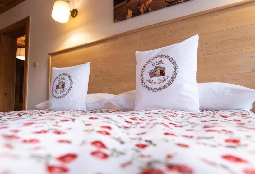 اتاق لوکس با بالکن, Willa Jak U Babci